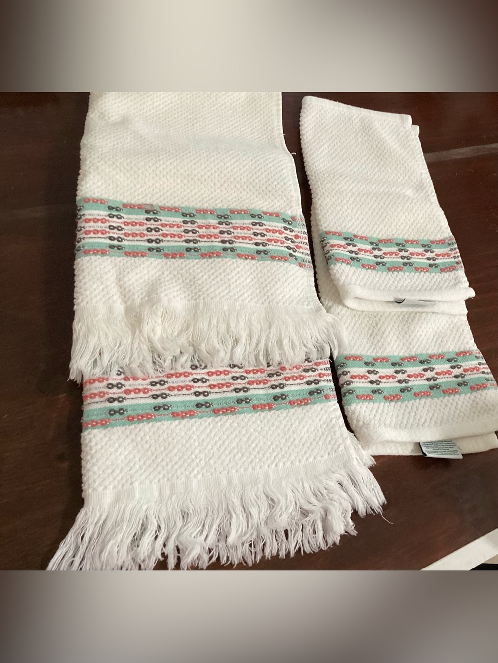 2 Off-white hand towel and 2 face towels set